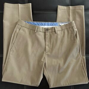 Haggar Mens Straight Leg No Iron Stretch Khakis Size 34x32